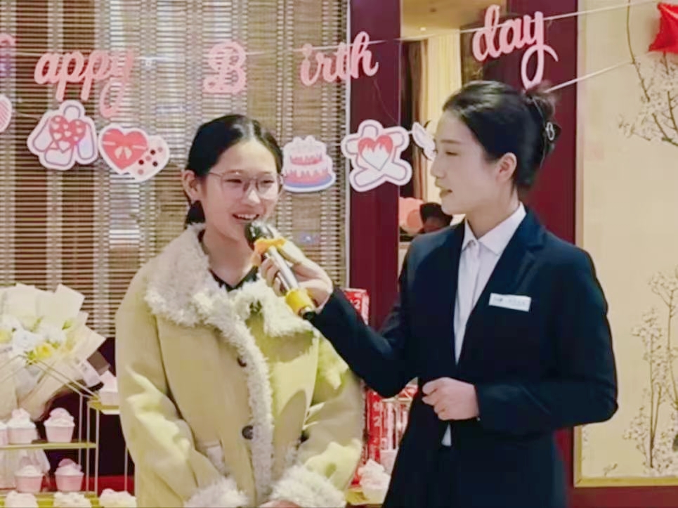人生第一次，主持夢(mèng)的初次綻放